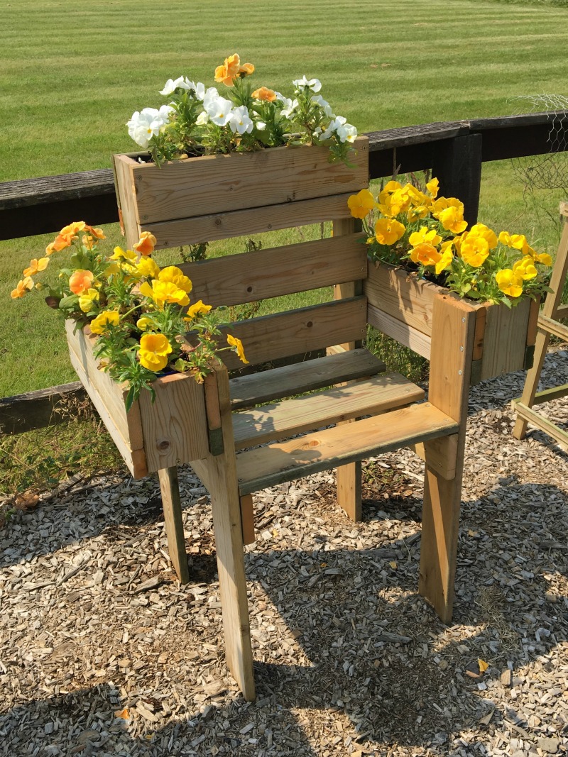 Mens Shed flower chair